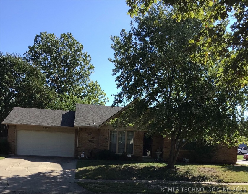 14549 S Maple Ave, Glenpool, OK 74033 - photo 1