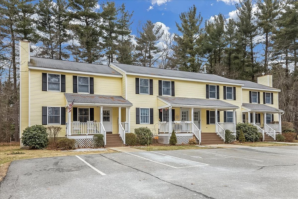 3 W Pine St unit 11, Plaistow, NH 03865 - photo 1