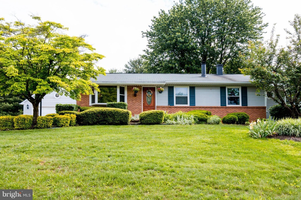 5705 Manor Dr, Woodbine, MD 21797 - photo 1