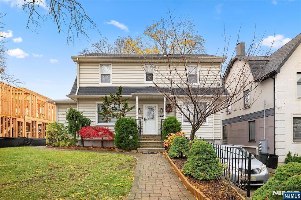 1004 Elm Ave, Ridgefield, NJ 07657 - photo 1