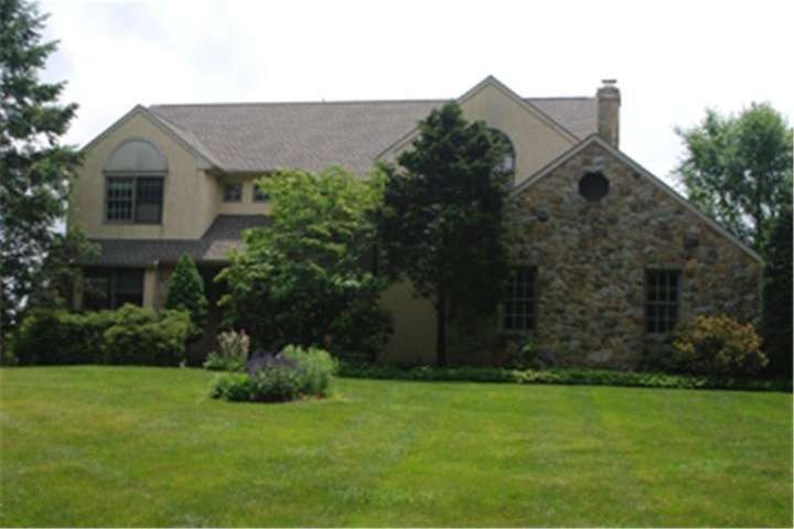 136 Barton Dr, Spring City, PA 19475 - photo 1