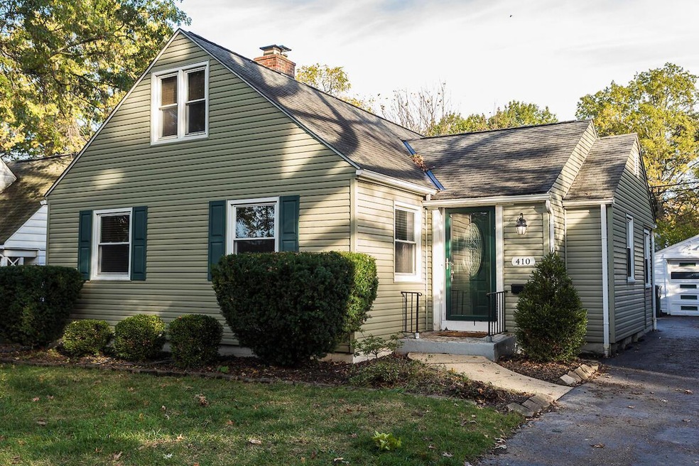 410 Richards BE7A8444