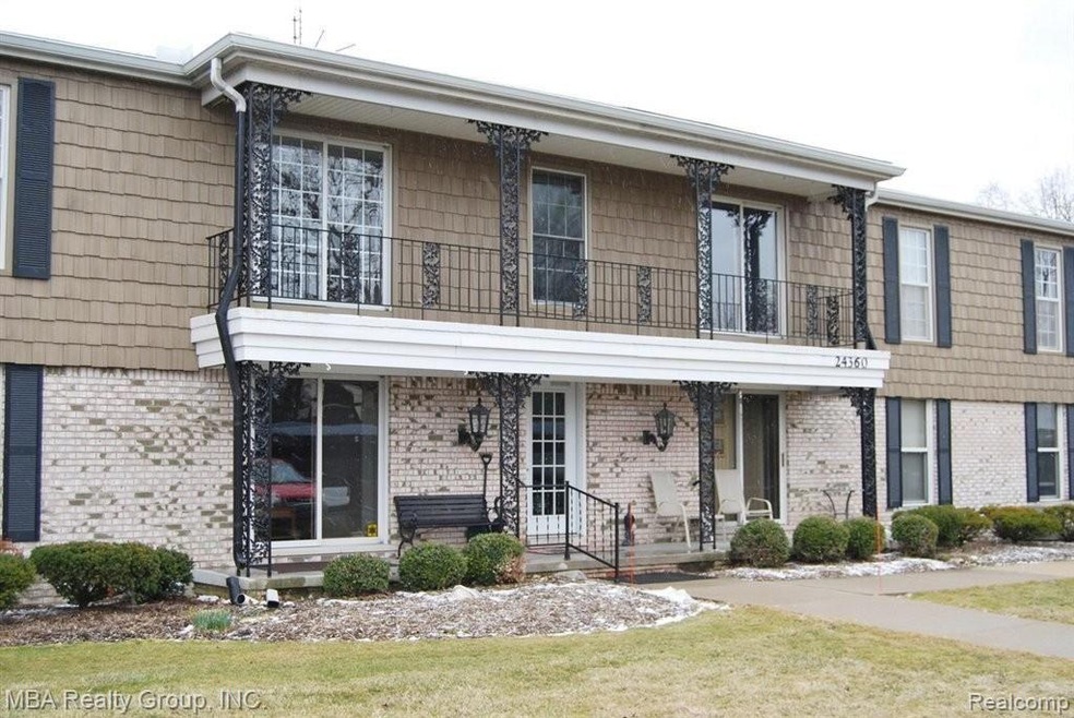 24360 E River Rd unit 26, Grosse Ile, MI 48138 - photo 1