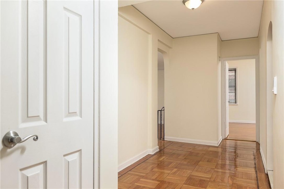 2962 Decatur Ave unit 3H, Bronx, NY 10458 - photo 1