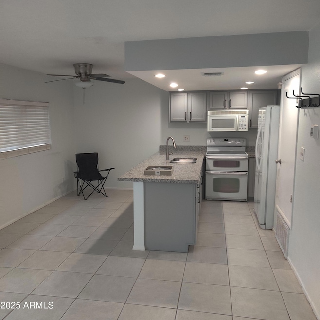 18811 N 19th Ave unit 1023, Phoenix, AZ 85027 - photo 1