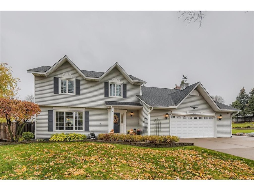 9207 Polaris Ln N Maple Grove-large-013-012-Exteri
