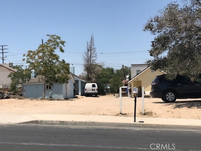 15578 6th St unit 1-3, Victorville, CA 92395 - photo 1