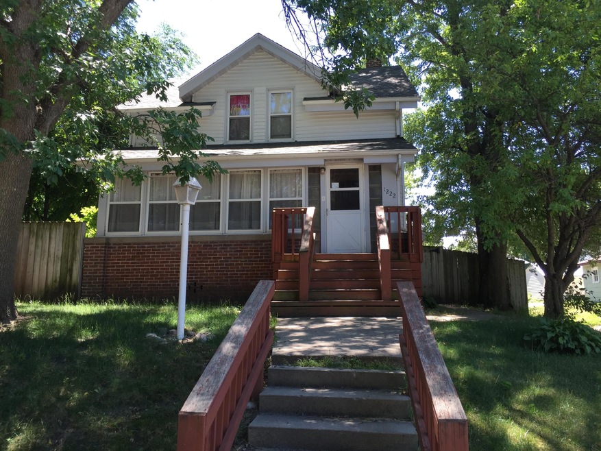 1222 7th Street FR