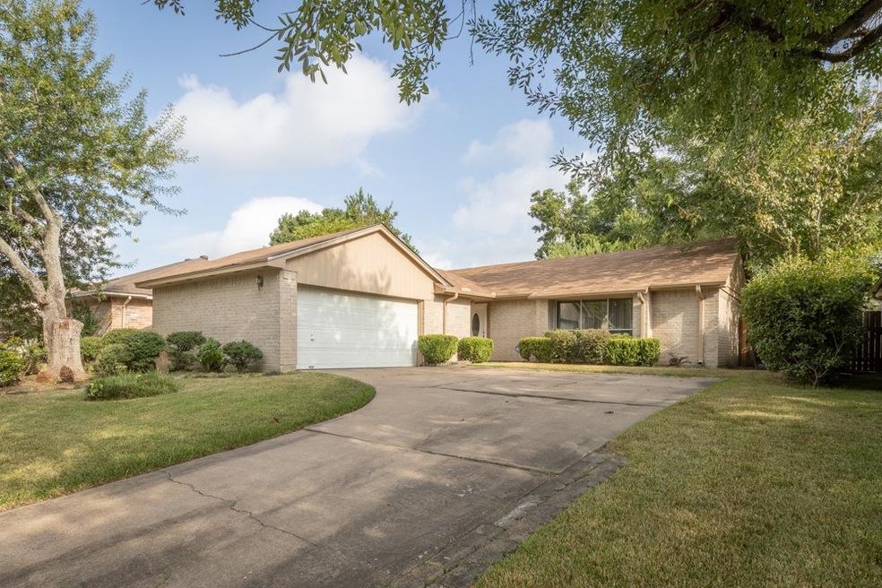 16710 Pebbleglen Dr, Houston, TX 77095 - photo 1