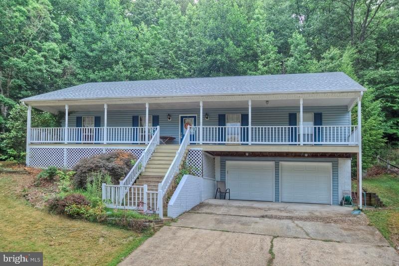 2262 Aquia Dr, Stafford, VA 22554 - photo 1