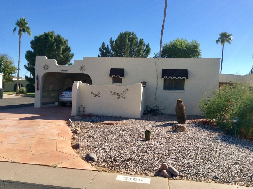 FRONT VIEW CORNER LOT