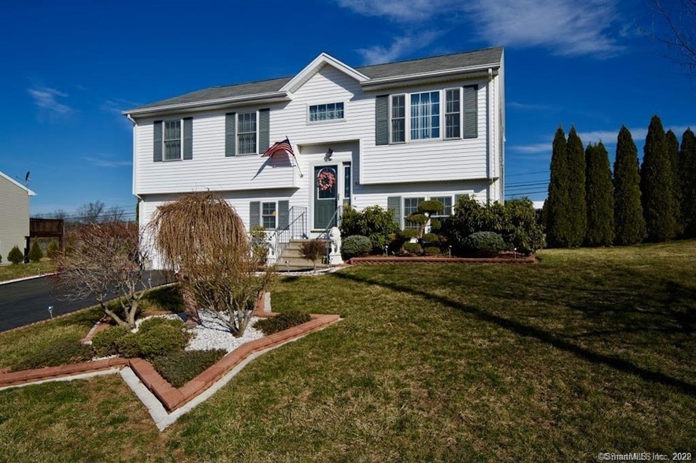 67 Village Green Dr, New Britain, CT 06053 - photo 1