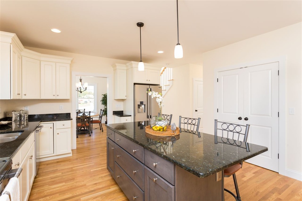 40 Bramber Valley Rd, Greenland, NH 03840 - photo 1