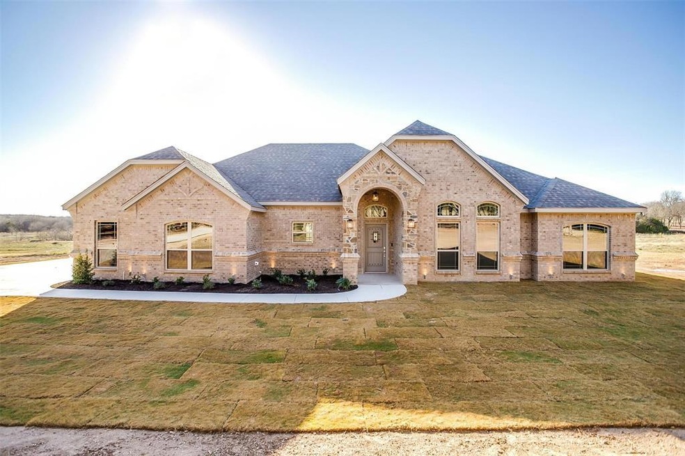 4424 Veal Station Rd, Weatherford, TX 76085 - photo 1