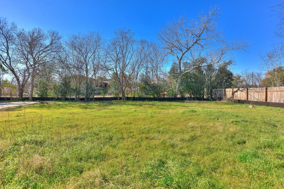 901 E 14th Lot 2 St, Georgetown, TX 78626 - photo 1