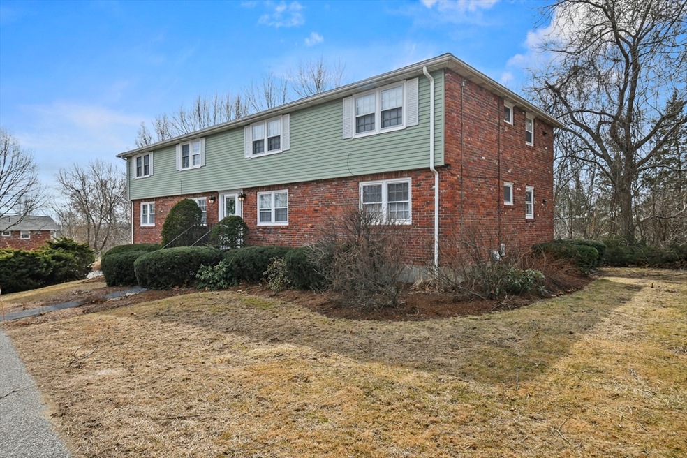 3 Zabriskie Dr unit E, Newburyport, MA 01950 - photo 1