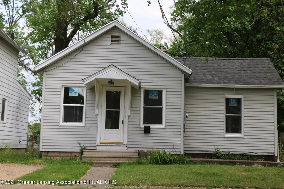 1408 Christopher St, Lansing, MI 48906 - photo 1