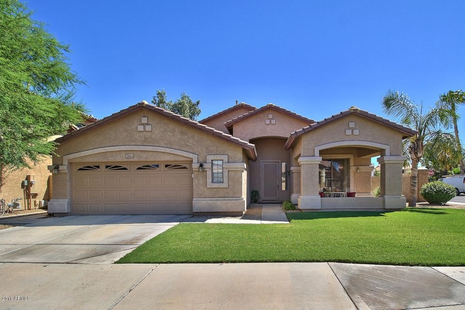 2244-W-Olive-Way