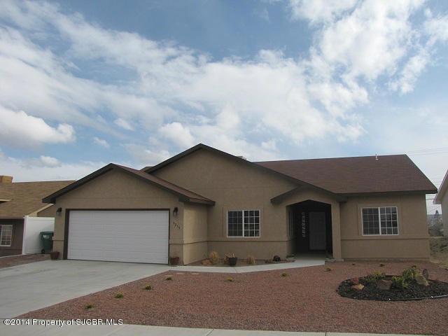 4215 Azalea St, Farmington, NM 87402 - photo 1
