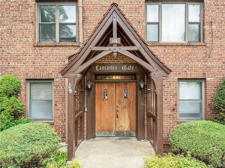 111 Sagamore Rd unit 3D, Tuckahoe, NY 10707 - photo 1