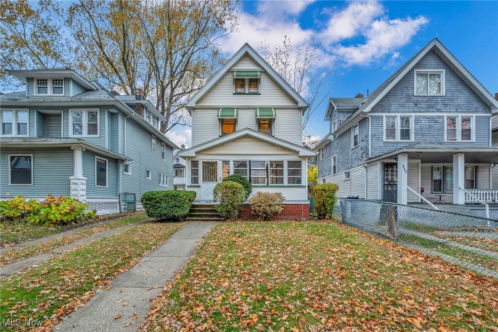 458 E 109th St, Cleveland, OH 44108 - photo 1