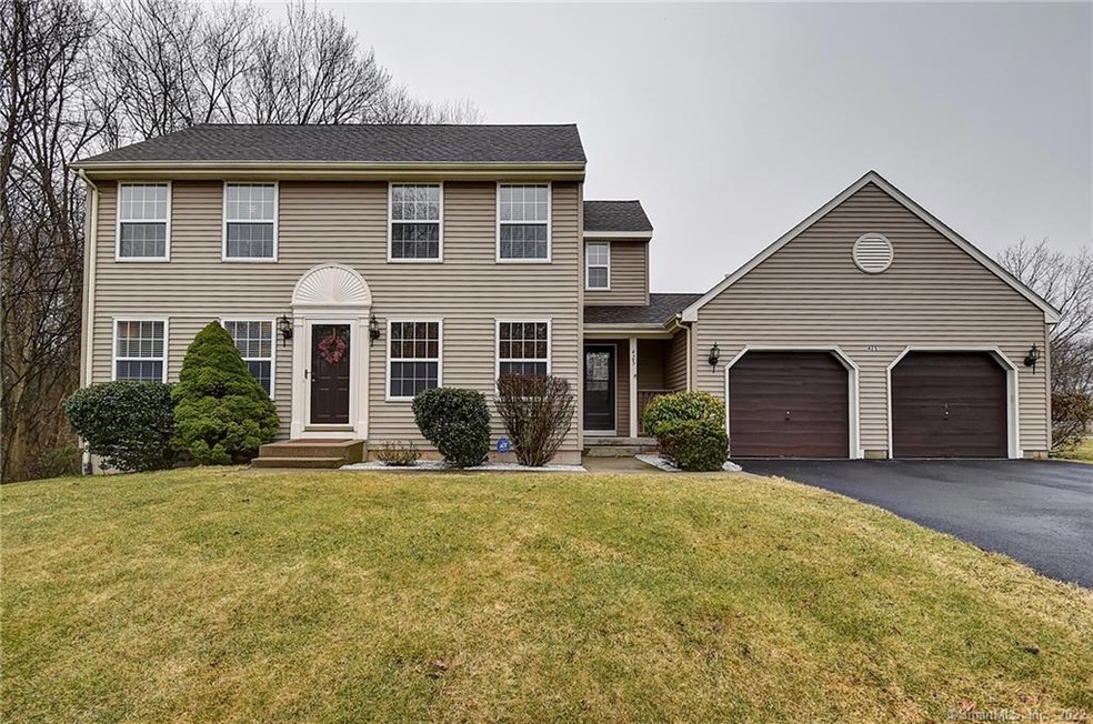 425 Meadowbrook Dr, Manchester, CT 06042 - photo 1