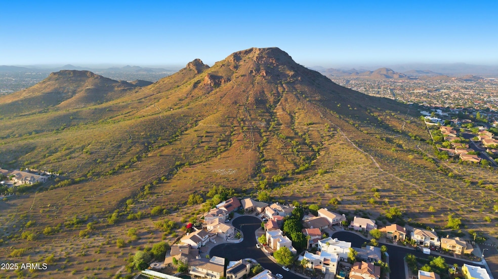 1709 E Gelding Dr, Phoenix, AZ 85022 - photo 1