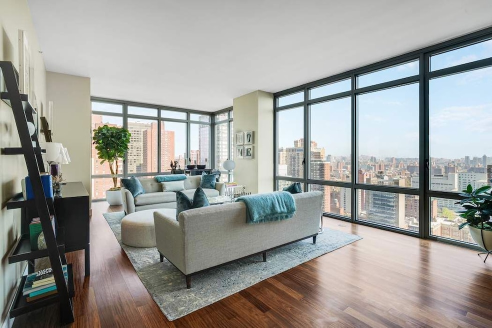 For Sale $3,000,000 • Co-Listing Agent