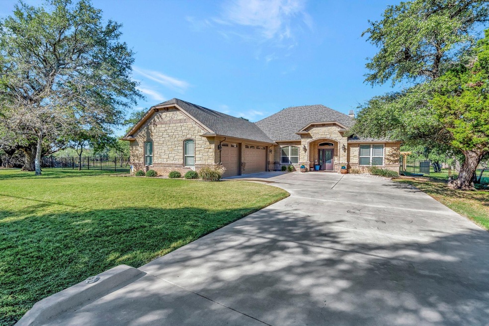 16031 Faircrest Dr, Whitney, TX 76692 - photo 1