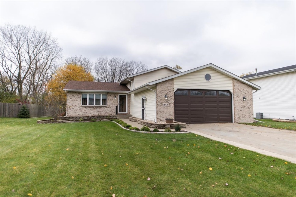 1918 Westfield Ct, Griffith, IN 46319 - photo 1