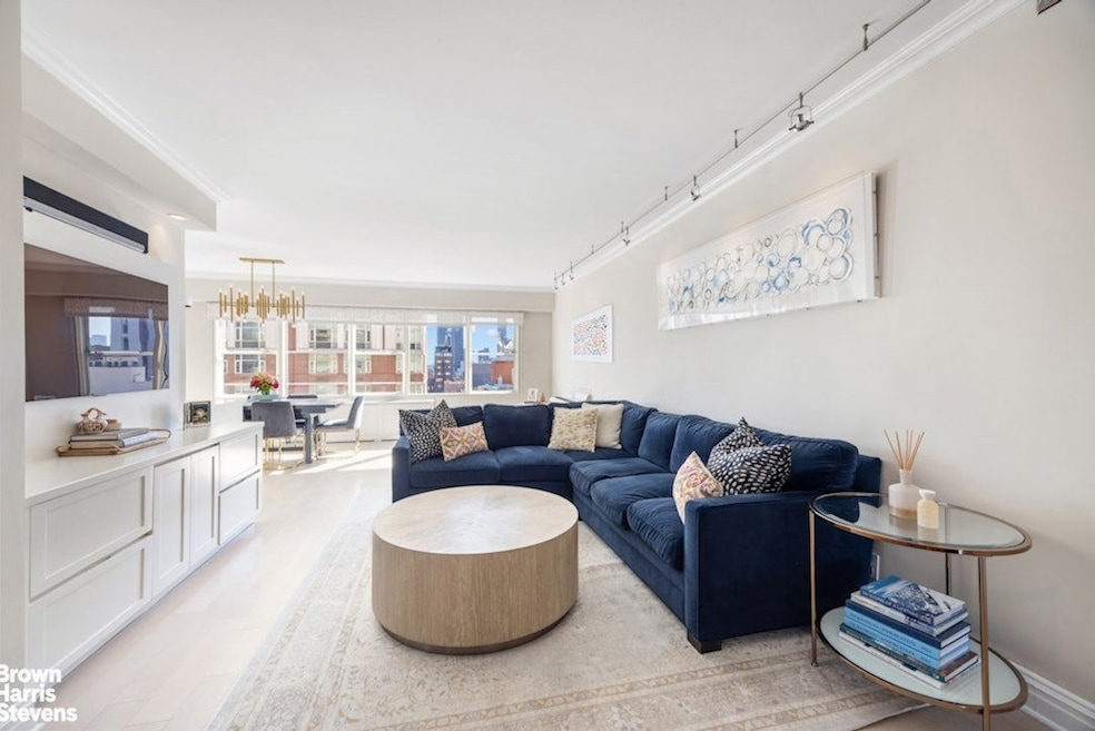 For Sale $2,595,000 • Co-Listing Agent