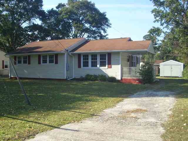 809 School St, Jacksonville, NC 28540 - photo 1