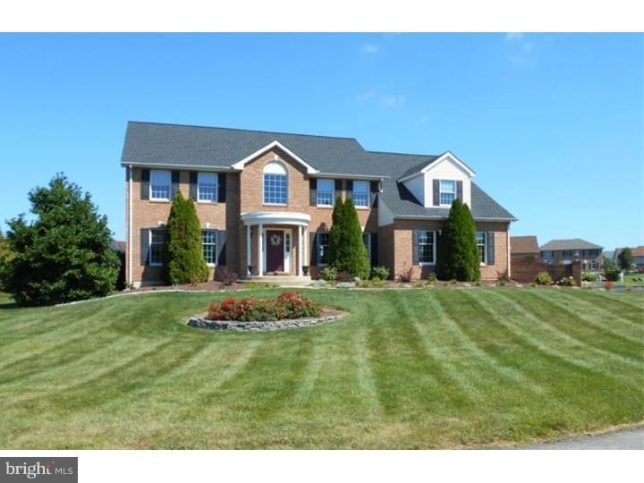 239 Rice Dr, Bear, DE 19701 - photo 1