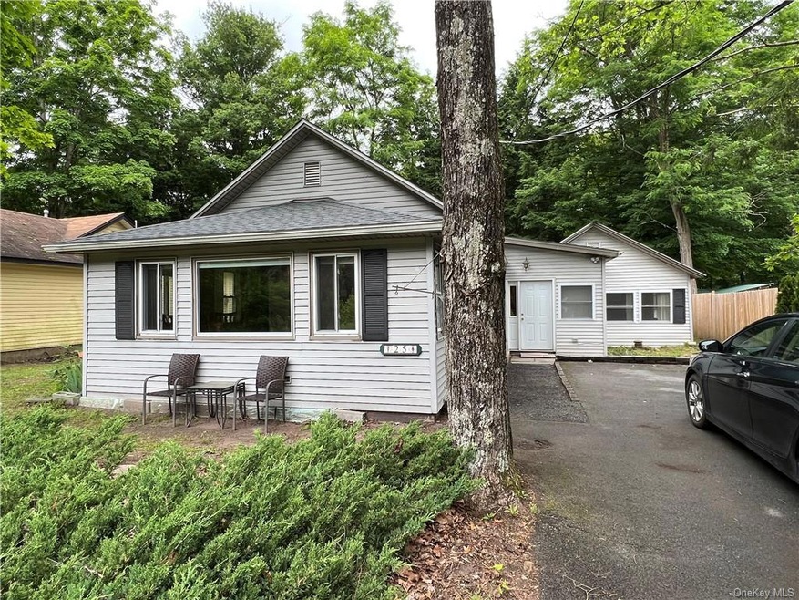 25 Shore Dr, Godeffroy, NY 12729 - photo 1