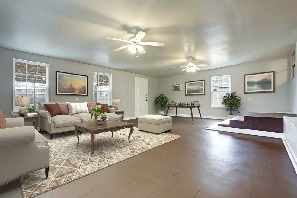 6308 Frisco St unit A, Houston, TX 77022 - photo 1