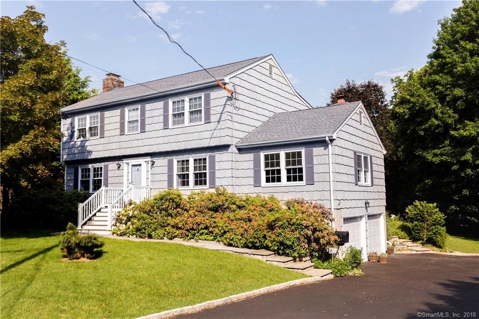 2 Phillips Ln, Darien, CT 06820 - photo 1