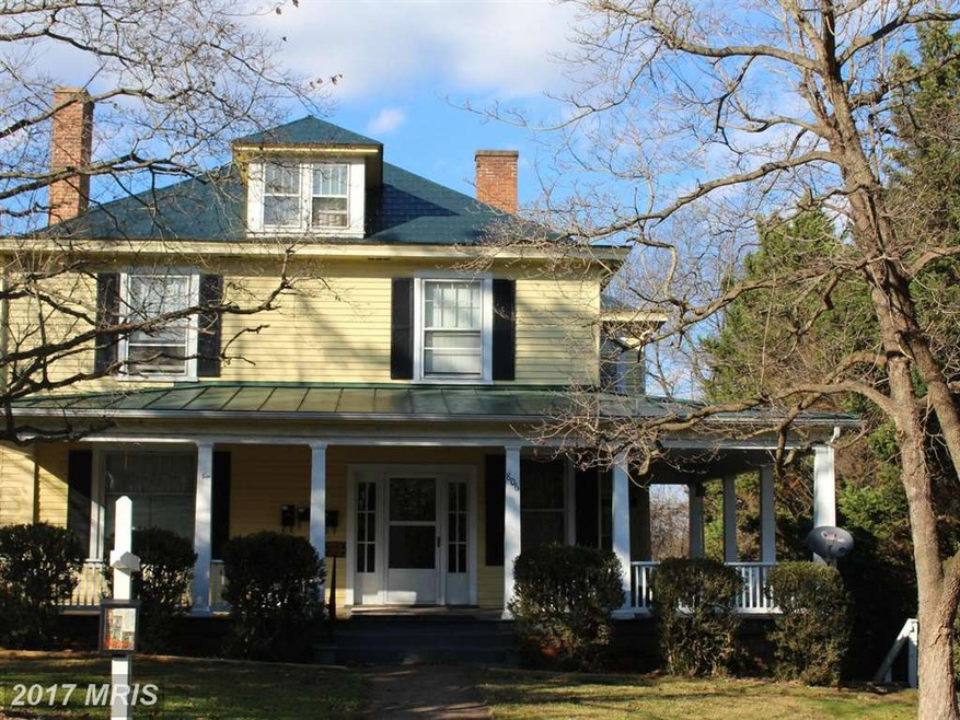 806 E Piedmont St, Culpeper, VA 22701 - photo 1