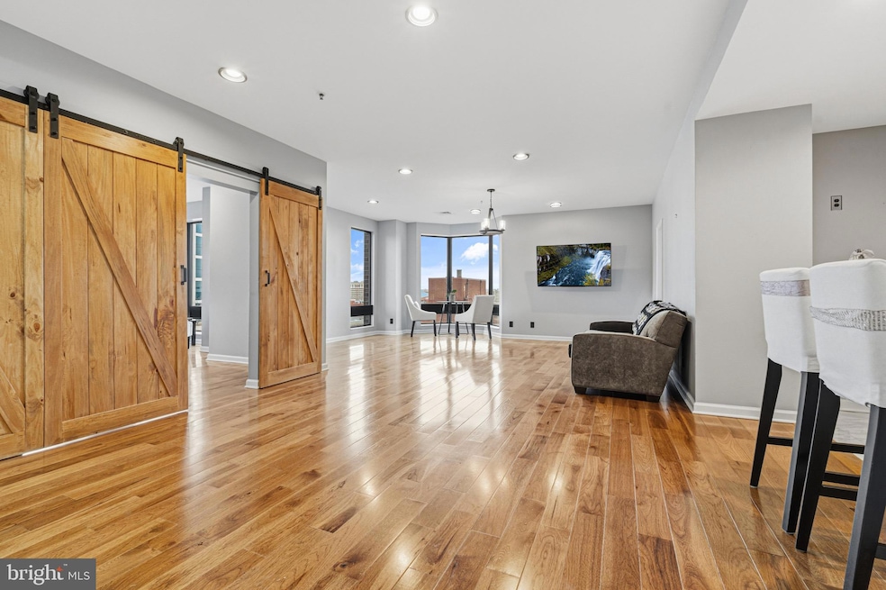 The Towers at Harbor Court unit 808, Baltimore, MD 21202 - photo 1