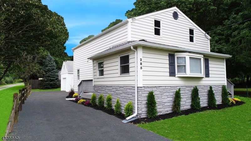 285 Route 579, Bloomsbury, NJ 08804 - photo 1