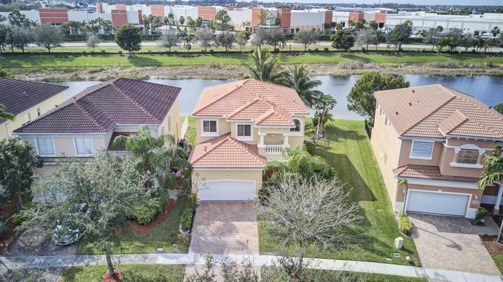 634 Gazetta Way