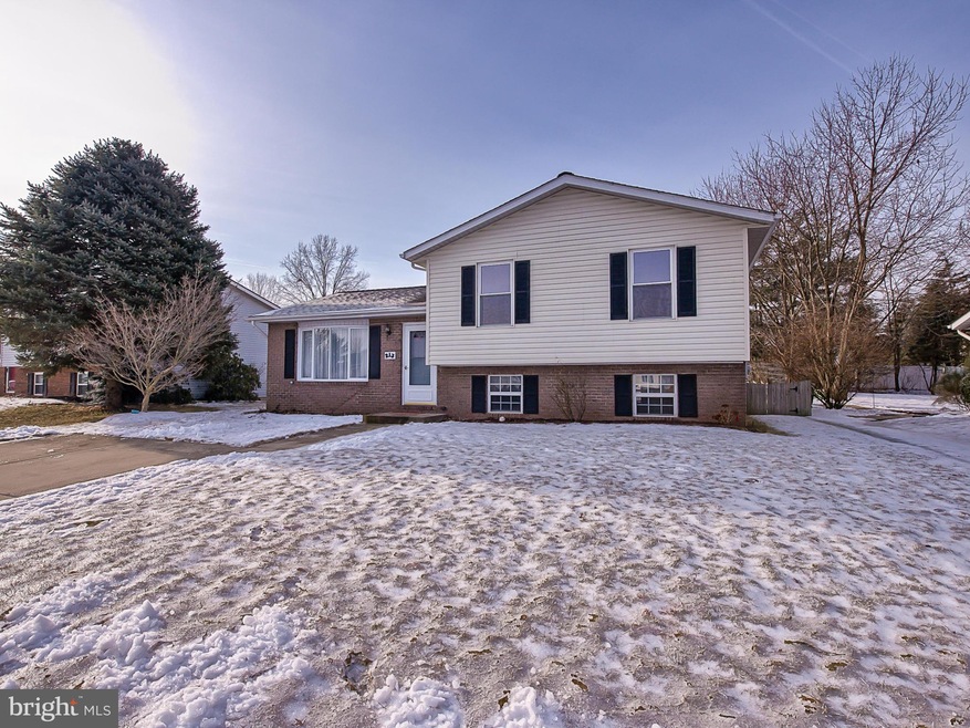 213 Grand Dr, Taneytown, MD 21787 - photo 1