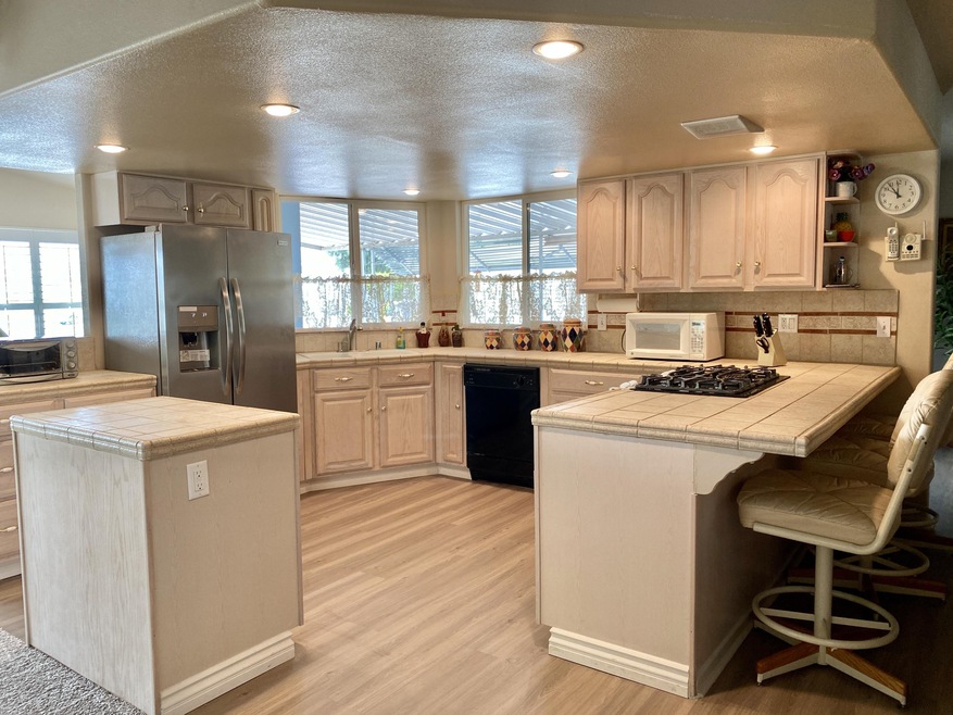 Open Kitchen
