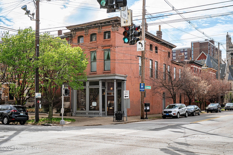 Under Contract $550,000