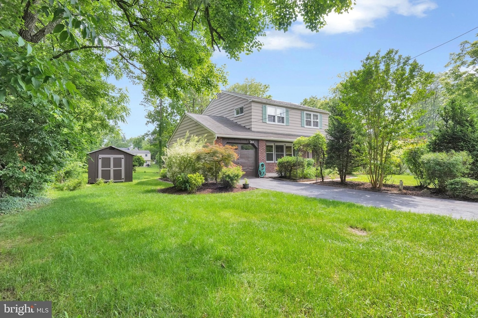 10 Lawrence Rd, Norristown, PA 19403 - photo 1