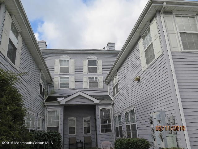 428 Indigo Ct, Morganville, NJ 07751 - photo 1