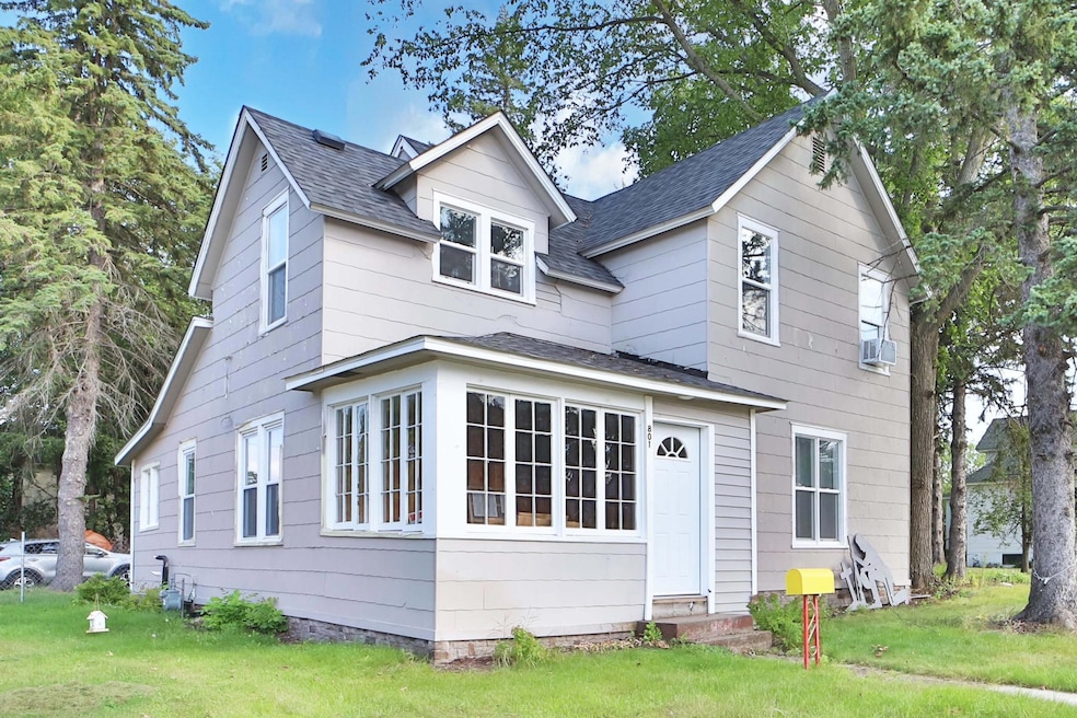 801 S 6th St, Brainerd, MN 56401 - photo 1