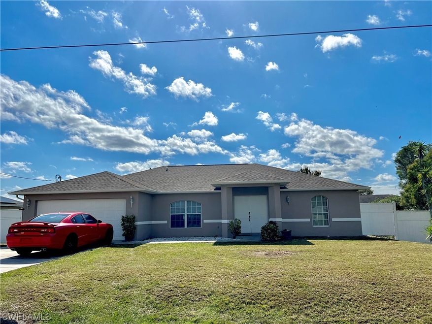 222 Manasota St, Fort Myers, FL 33913 - photo 1