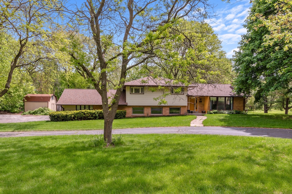 4350 Meadow View E-30