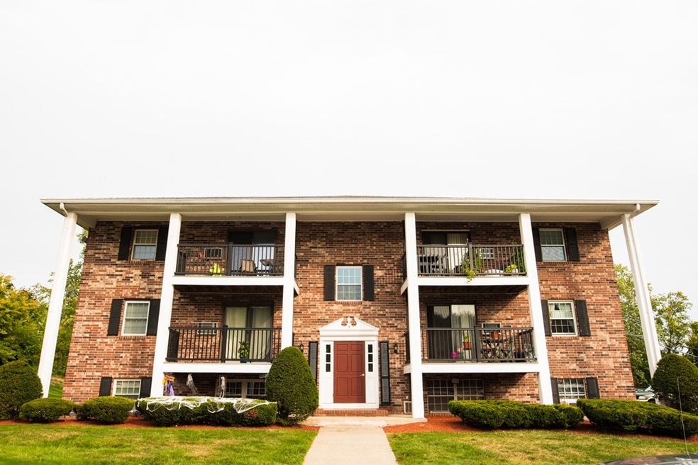 3 Walker Rd unit 5, North Andover, MA 01845 - photo 1