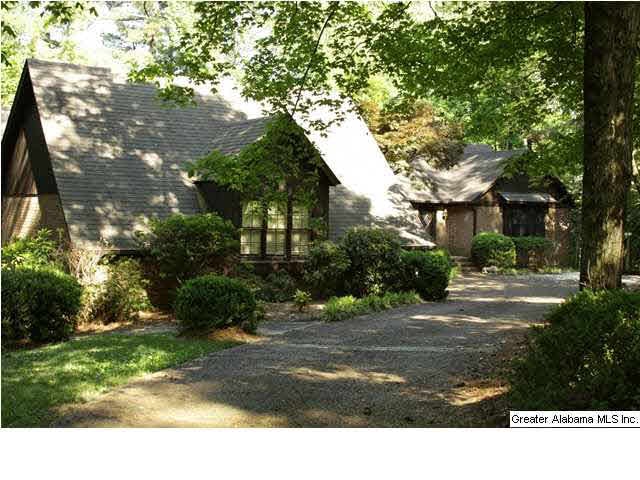 Large brick home on Riverchase Country Club golf c